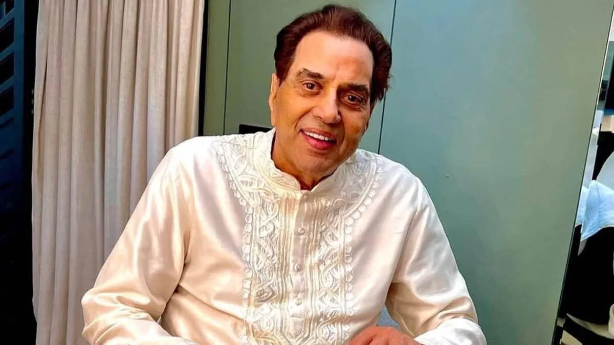 Did Dharmendra rea