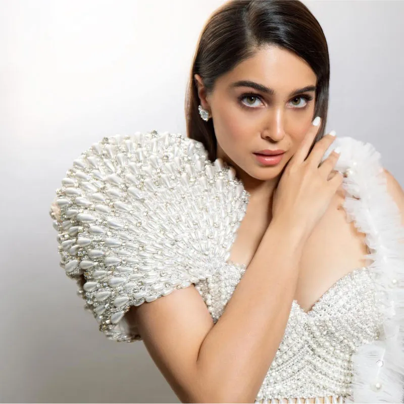 Sharvari Wagh's 