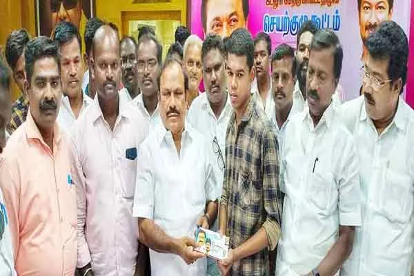 neyveli journalist passed away minister mla helped his family 