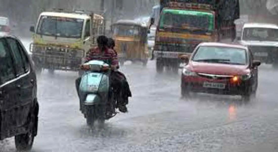  School and college holidays due to heavy rain in three districts