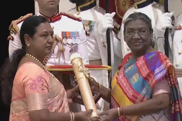 Padba Bhushan Award to Vijayakanth Premalatha received