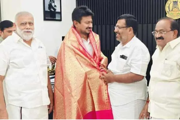 Dindigul MP ​​met and congratulated Minister Udhayanidhi
