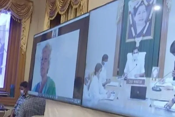 CM Palanisamy consultation with medical professionals