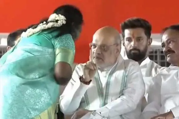 Amit Shah condemns Tamilisai soundararajan