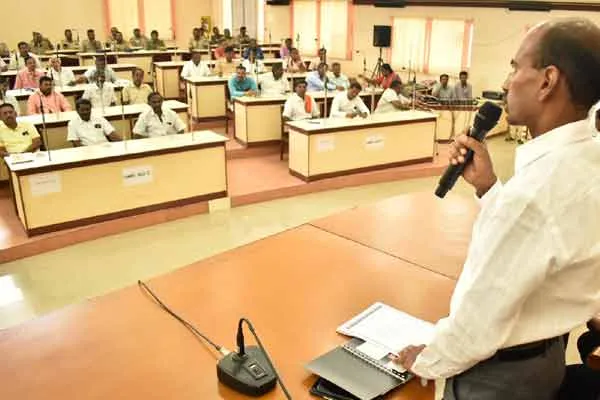 erode east by election erode traders fearing 