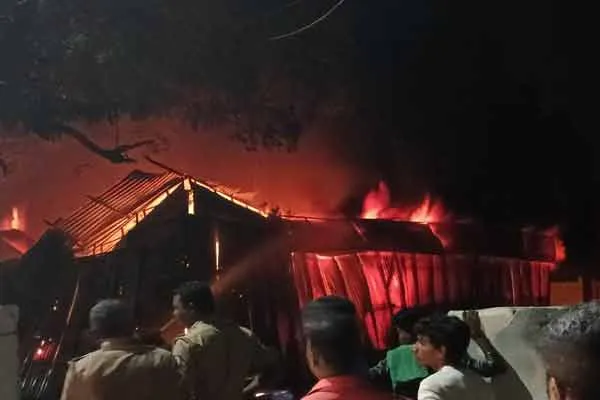 trichy textile showroom fire accident 