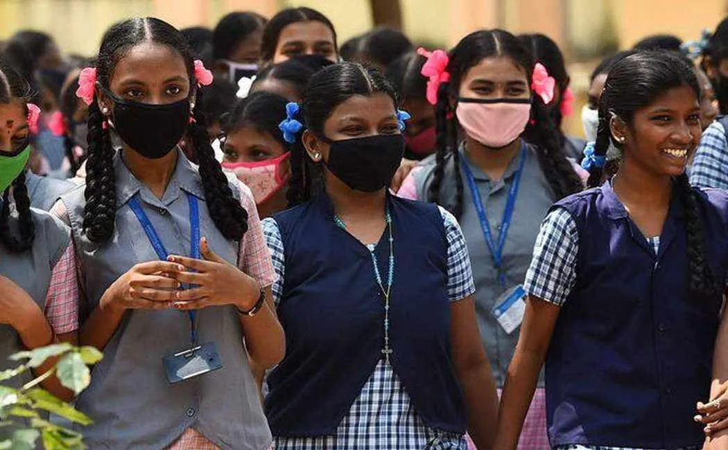 Plan to conduct classes on Saturdays also says Minister Anbil Mahesh