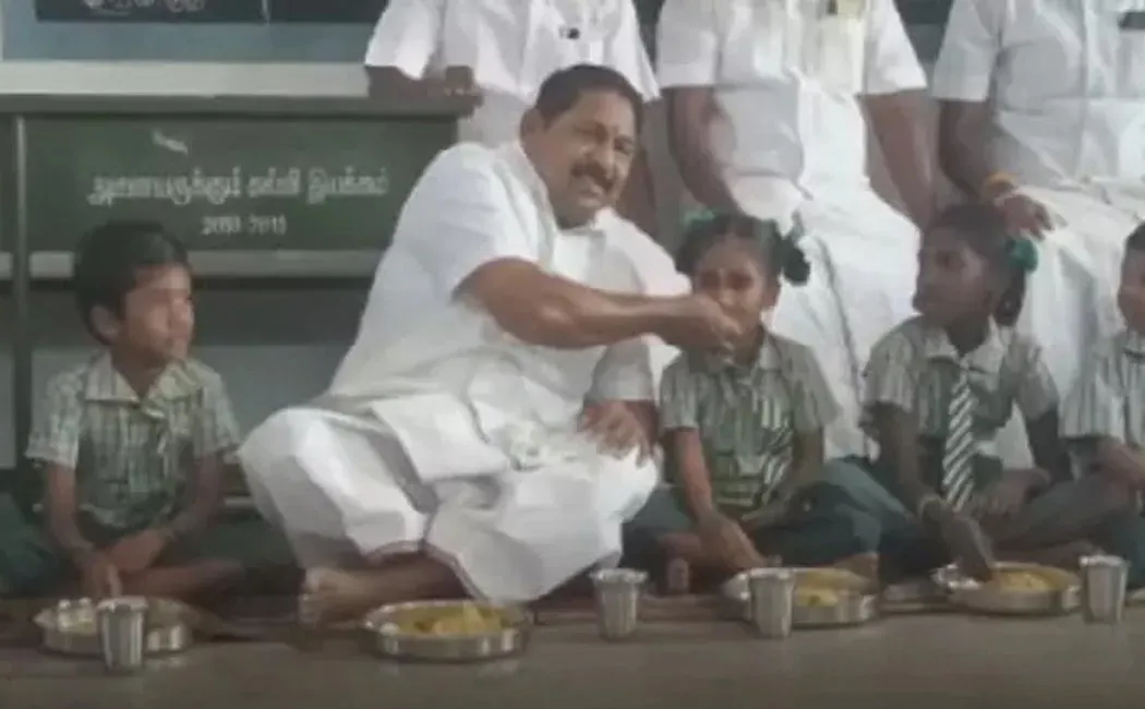AIADMK MLA Ayyappan inaugurated cm stalin breakfast scheme