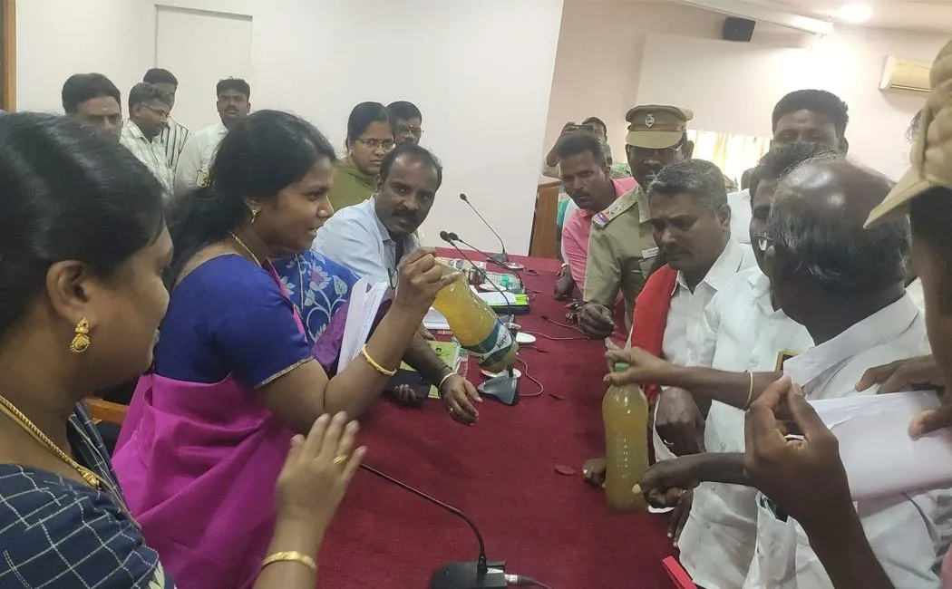   farmers came grievance redressal meeting with disturbed drinking water District Collector