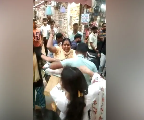 karwa chauth day wife assaults husband in ghaziabad