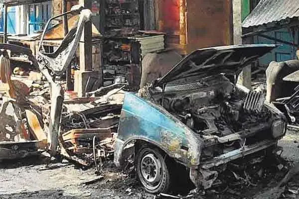  Did he blow up the car after seeing the police? Expedited investigation