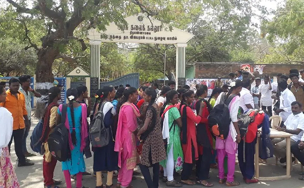 COLLEGE STUDENTS INTERESTED TO SIGN AGAINST NRC
