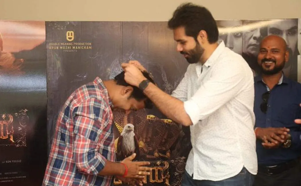 sibiraj gifted gold jain maayon director