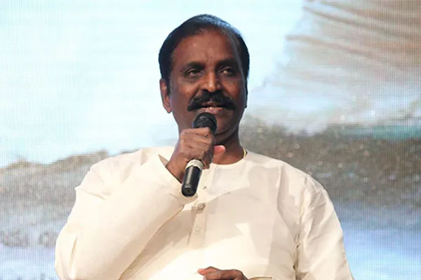 vairamuthu request Nameplates of all commercial establishments in Tamil Nadu should be in Tamil'