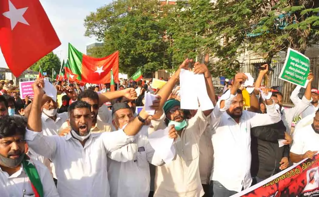 Repeal laws -that deceive- farmers -SDPI protest