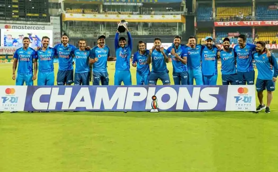 Rousseau who saw Indian bowling.. India became a valley of runs..