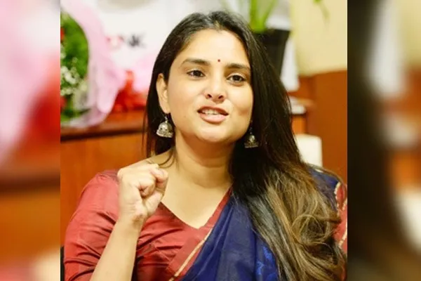 divya spandana react about his married rumours