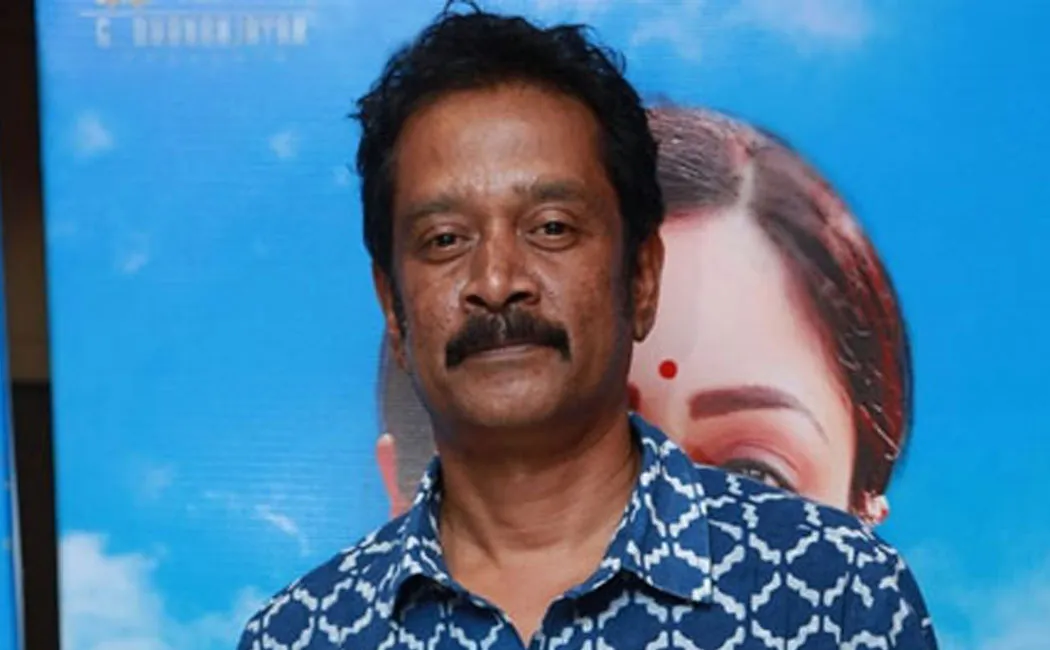actor elango kumaravel phone snatched