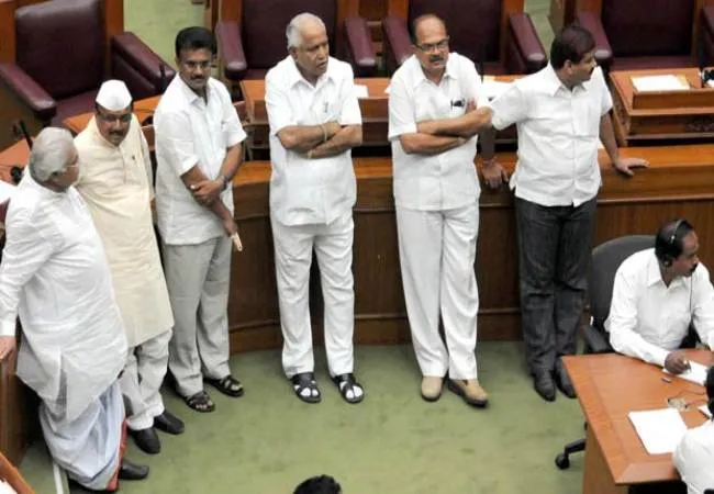 karnataka political crisis tomorrow floor test yeddurappa said congress govt dissolve