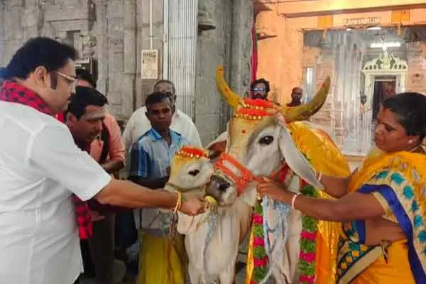 Kathir Anand MP, who worshipped God Pooja after winning the election