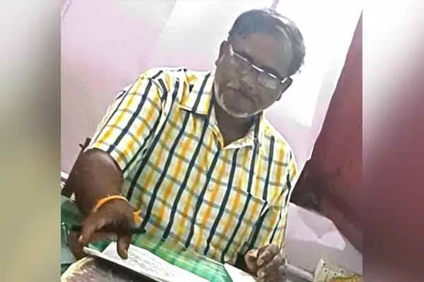 anti-bribery department conducted a surprise raid at the Registrar's office