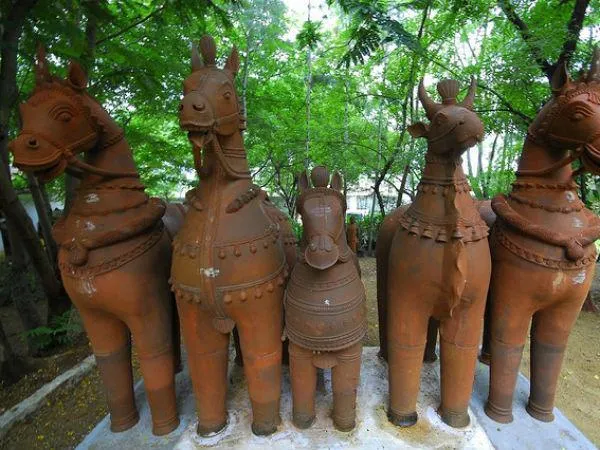 clay horse