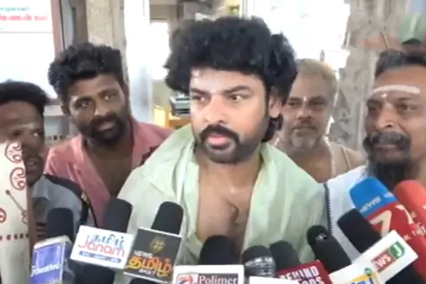 actor vemal answered same for dhanush vijay related question