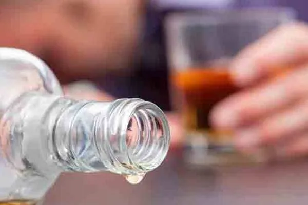 bus carrying college students was driving under influence of liquor