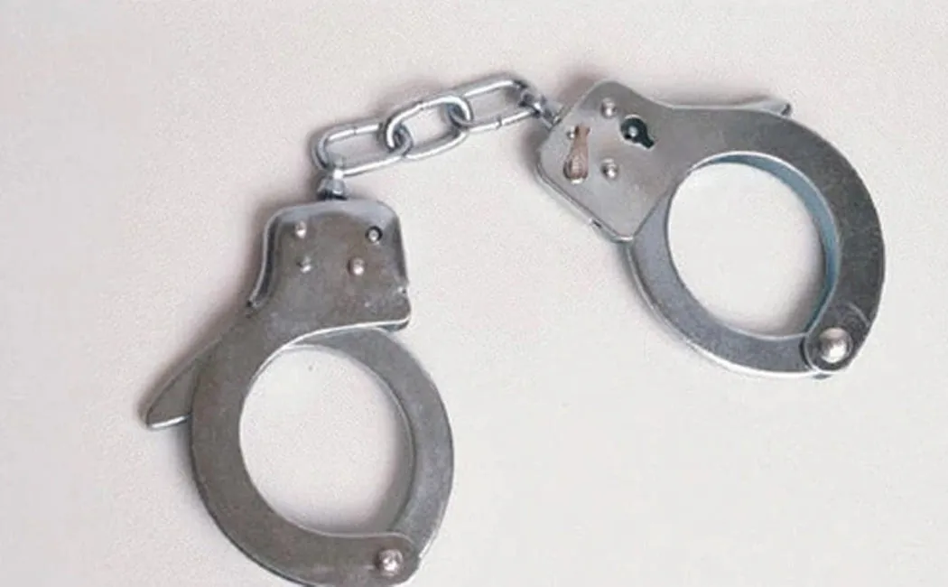 Police arrested 3 people for selling drugs salem