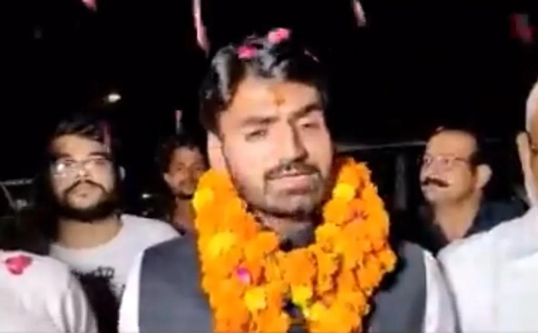 Former BJP leader Shrikant Tyagi gets grand welcome after released from jail