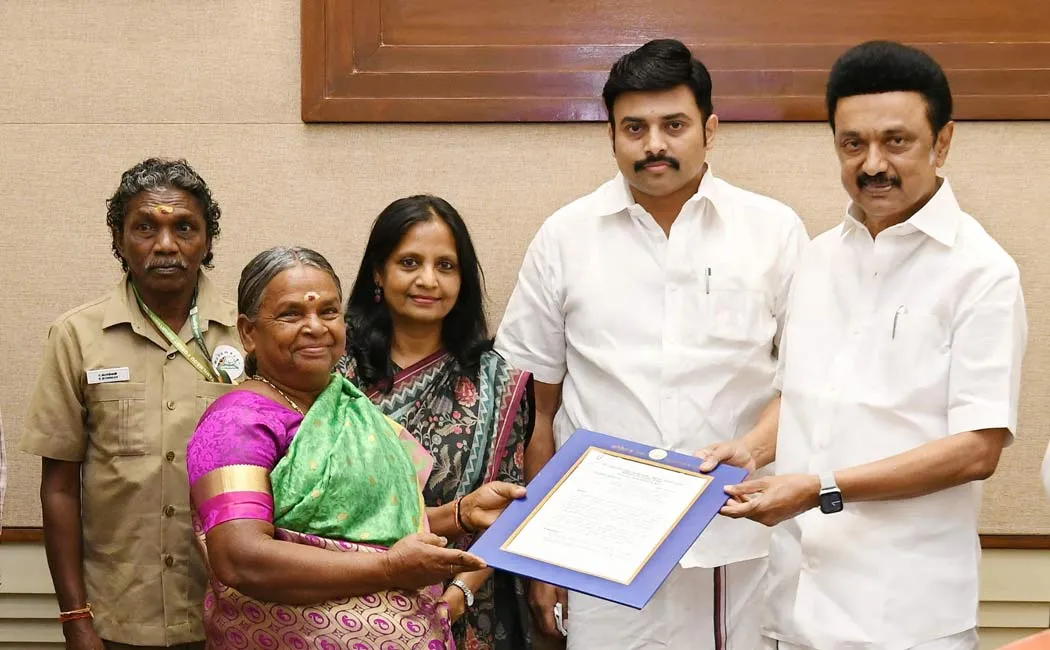 cm mk stalin gave the appointment order to Oscar film star bellie 