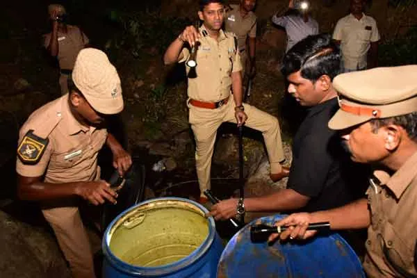 Villagers pledge against illicit liquor in presence of Collector