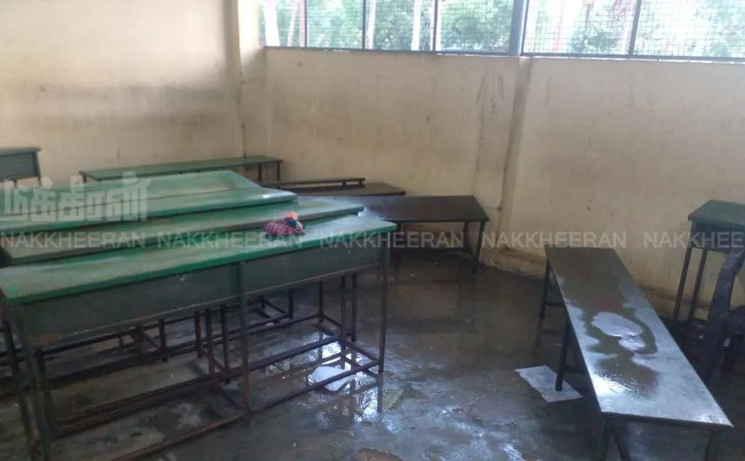 Pudukkottai government school students suffer due to lack of building