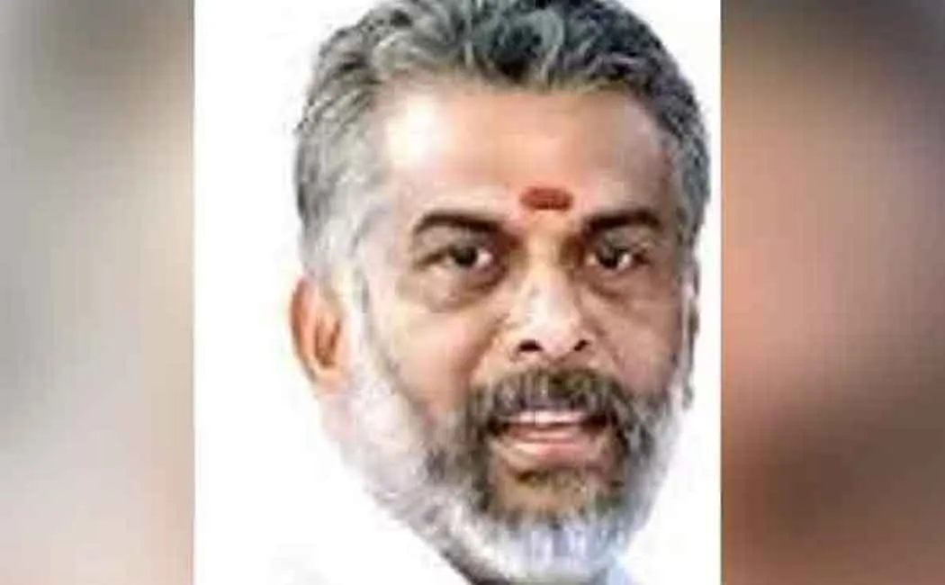 Two raiders encounter in Cholavaram