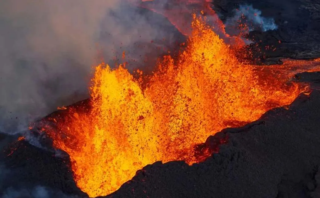 Mauna Loa Volcanic eruption
