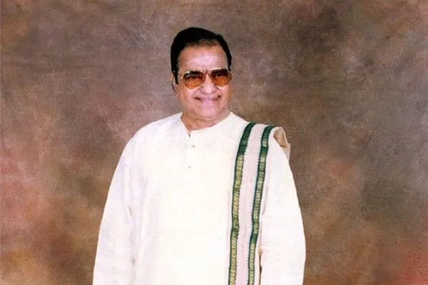 chiranjeevi request bharat rathna award to give ntr 