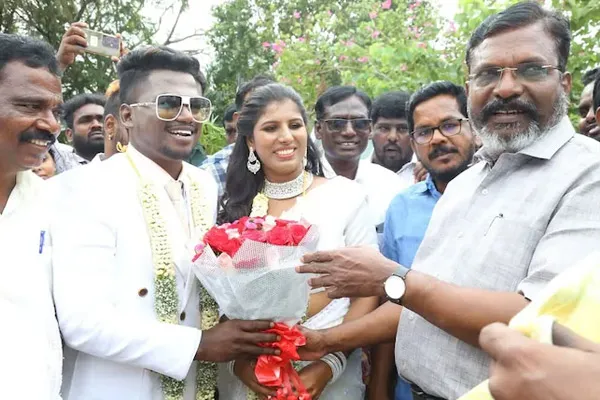 therukural arivu marriage
