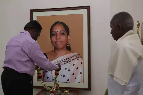 thirumavalavan meets ilaiayraaja 