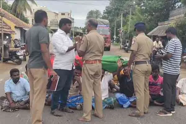 Roadblock struggle due to damage to flagpole