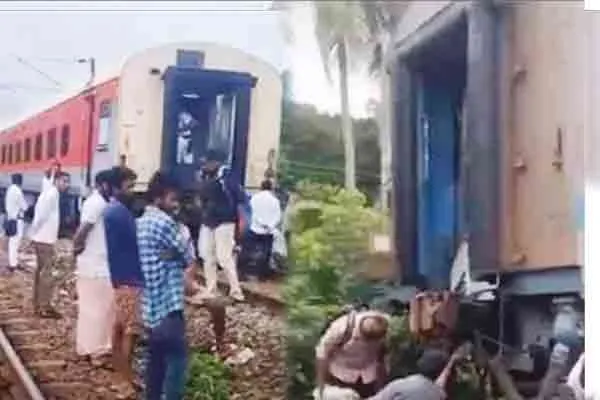 Coaches derailed from Kerala Ernakulam Express train