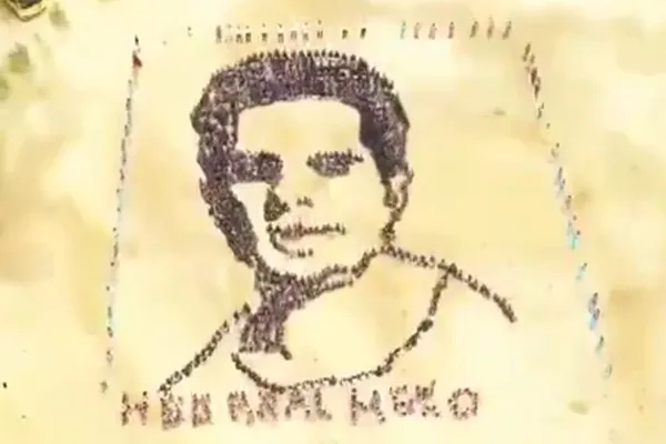 Sonu Sood birthday 1200 Students art 
