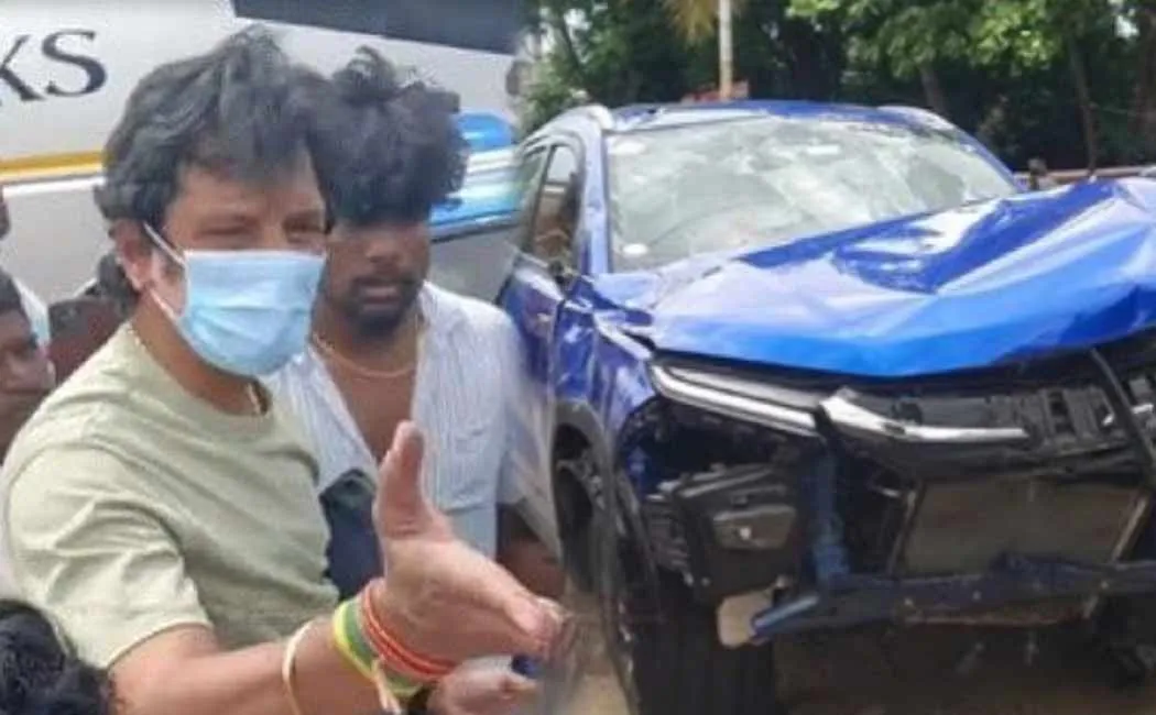 Actor Jeeva car accident