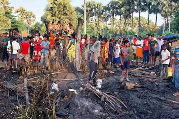80 houses set on fire in Bihar