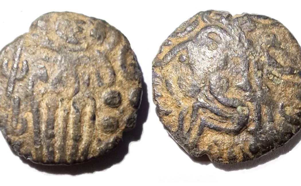 Rajarajacholan Eekhakasu found by the students while playing