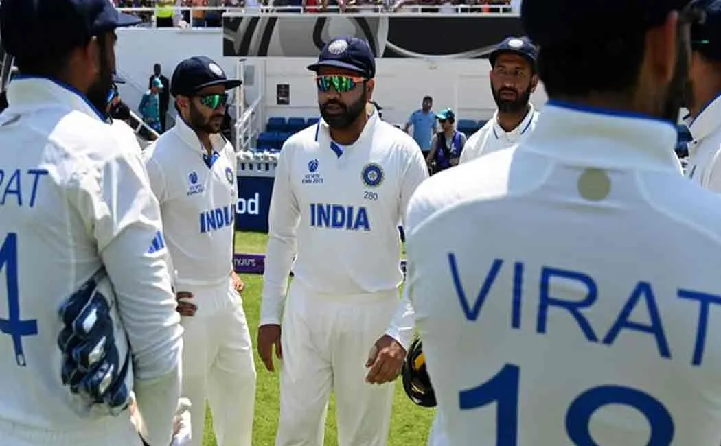WTC: End of Day Four; India in continuous effort