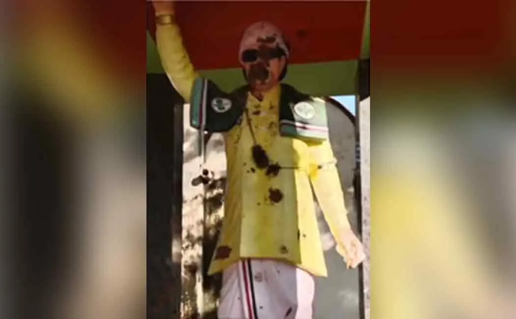 Former Chief Minister MGR statue desecrated
