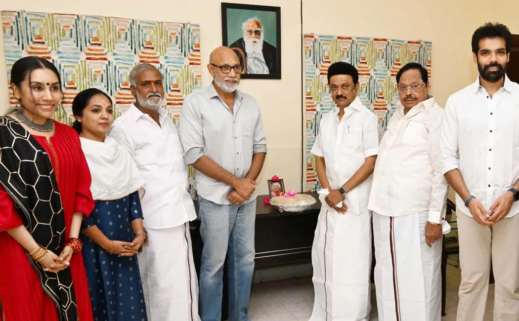 cm stalin meets sathyaraj 