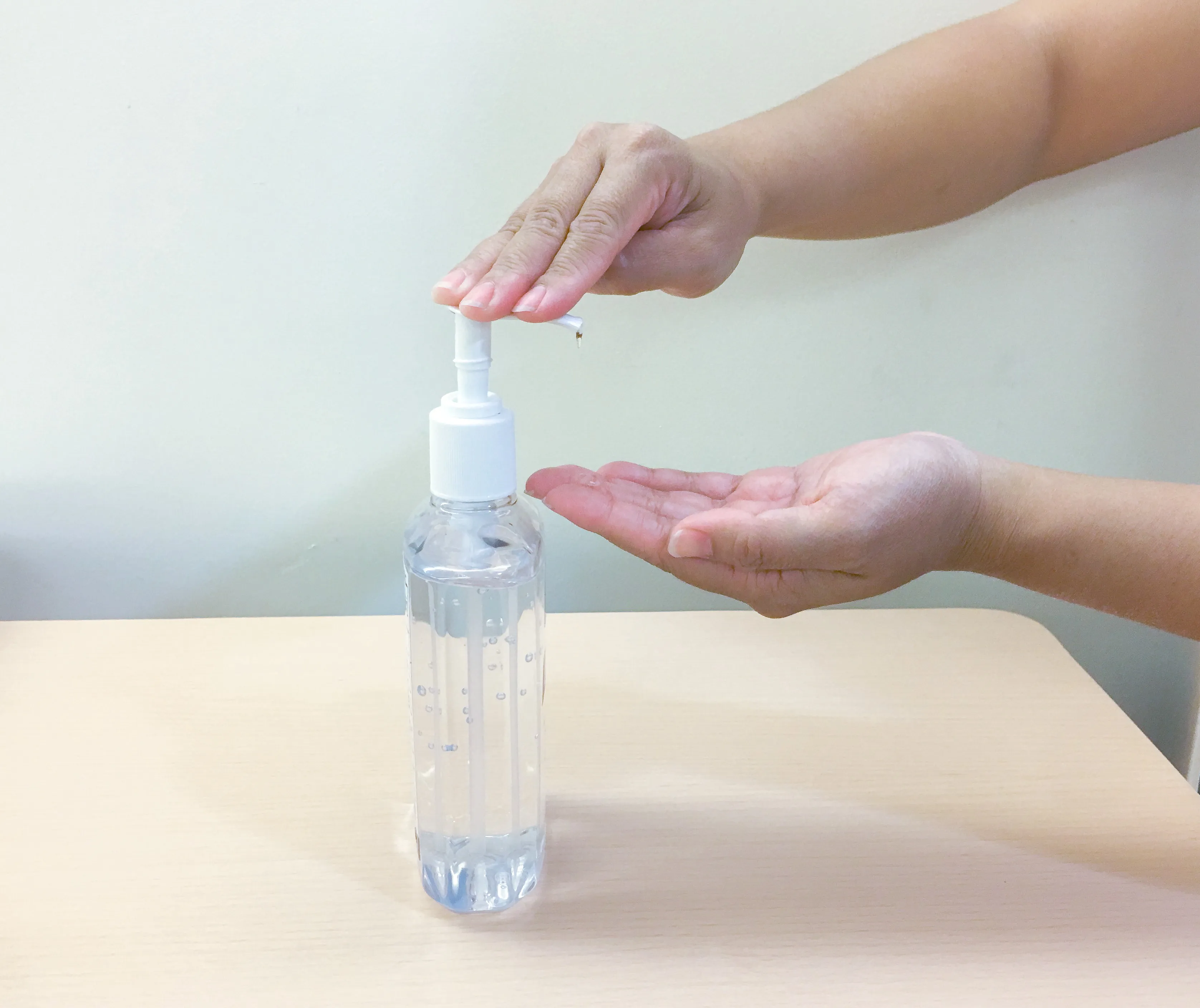  Sanitizer and face shield prices in robbery ..?
