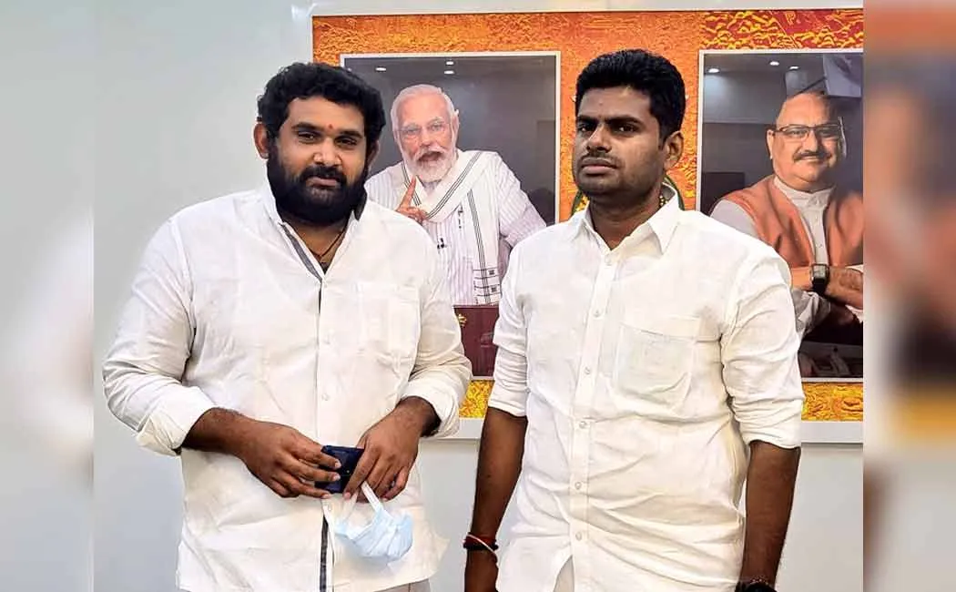 morning wise... fell on his feet...; BJP's response to Palaniswami!