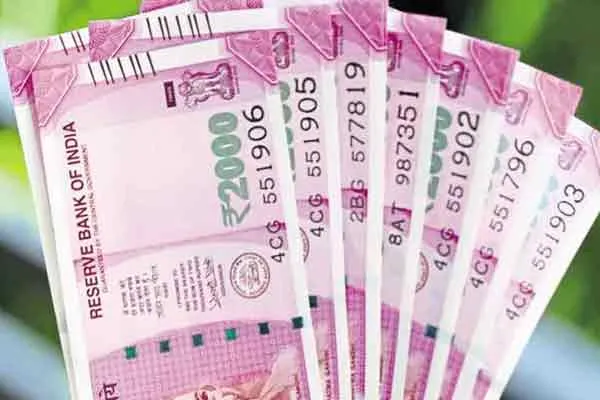 reserve bank two thousand note incident lucknow petrol bunk 